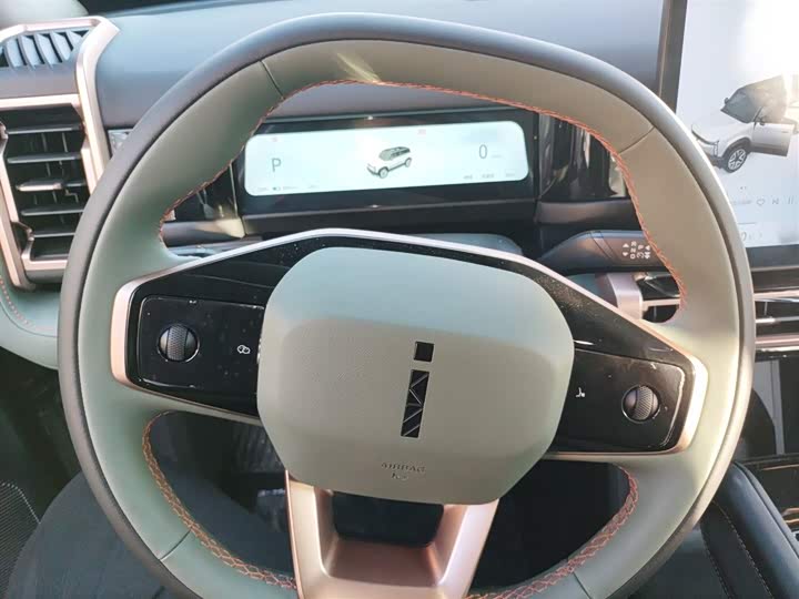 Фото 11 - Chery iCar 03