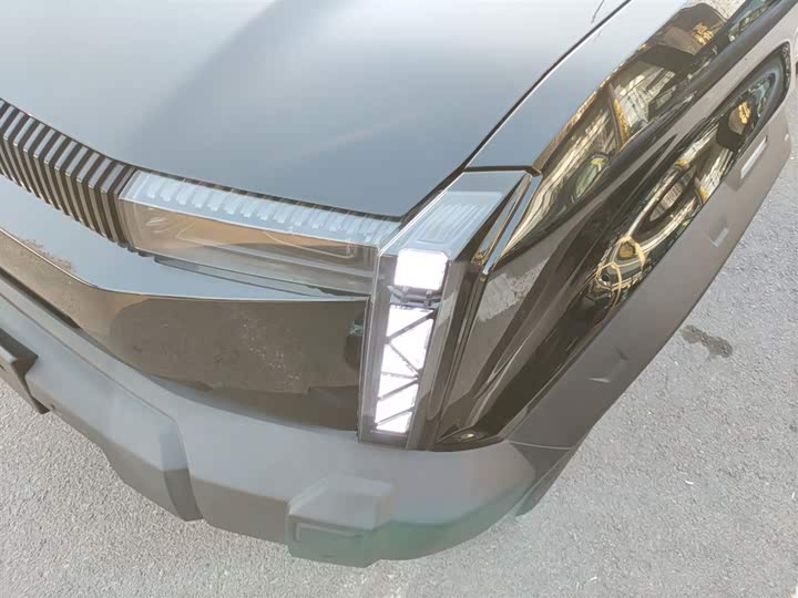 Фото 24 - Chery iCar 03