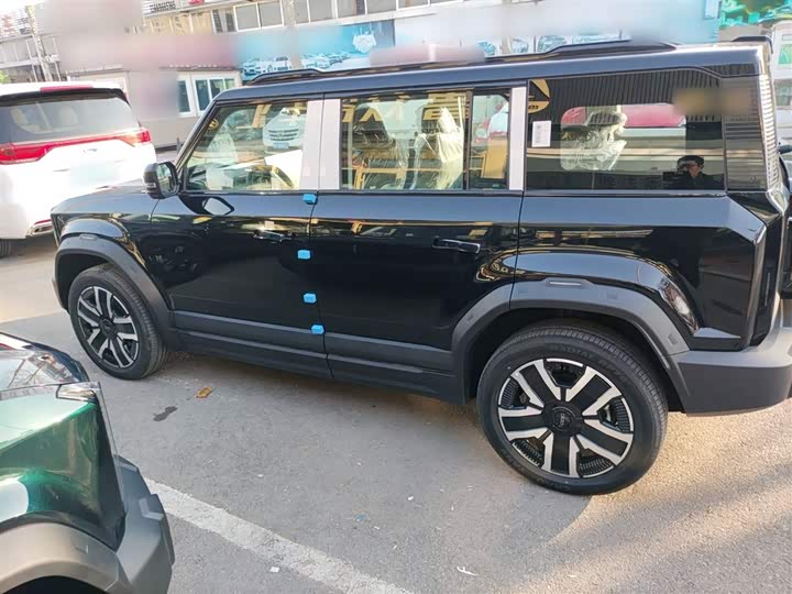 Фото 5 - Chery iCar 03