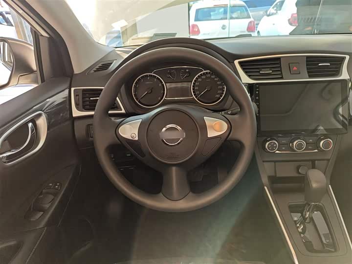 Фото 11 - Nissan Sylphy