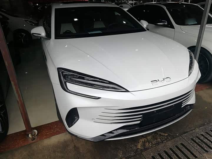 Фото 4 - BYD Seal