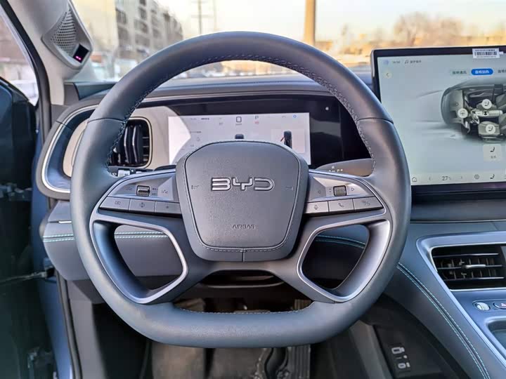 Фото 12 - BYD Sea Lion 07 DM-i Hybrid