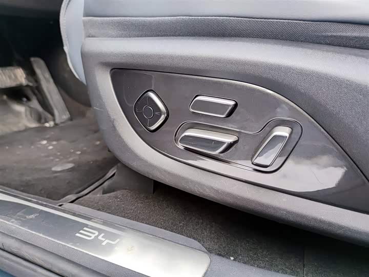 Фото 15 - BYD Sea Lion 07 DM-i Hybrid