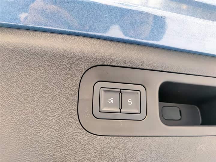 Фото 20 - BYD Sea Lion 07 DM-i Hybrid