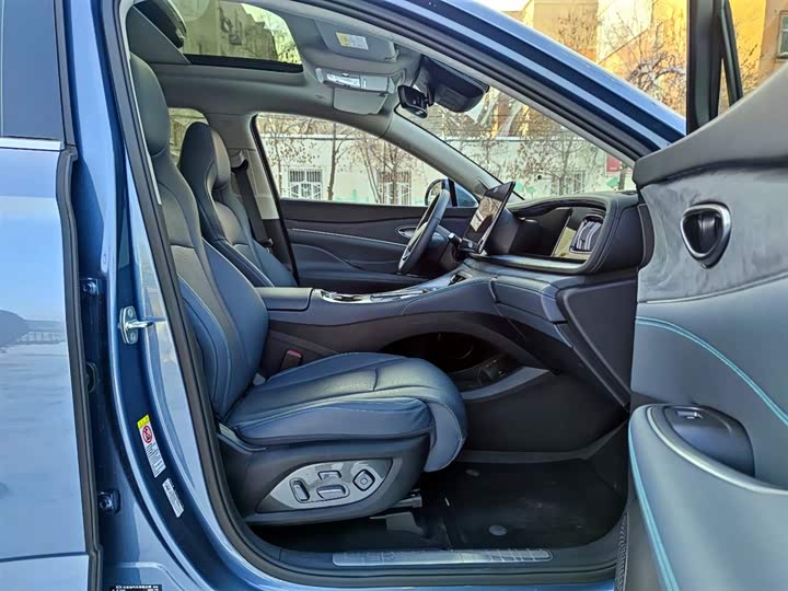 Фото 8 - BYD Sea Lion 07 DM-i Hybrid