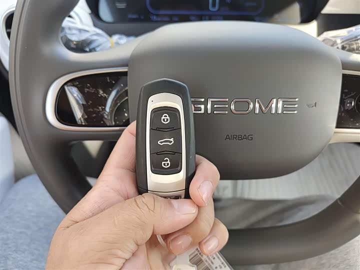 Фото 9 - Geely Galaxy Panda Mini