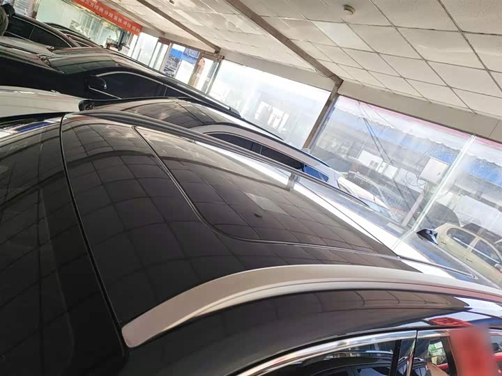 Фото 27 - Geely Monjaro