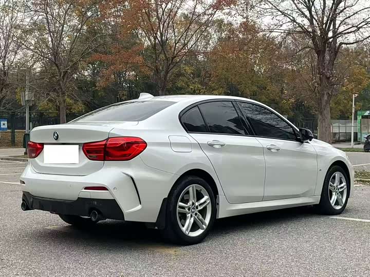 Фото 7 - BMW 1 Series