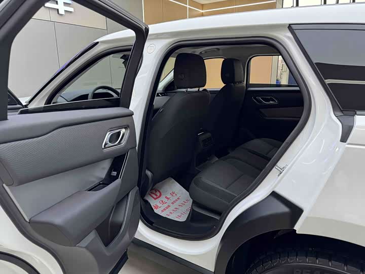 Фото 11 - Land Rover Range Rover Velar