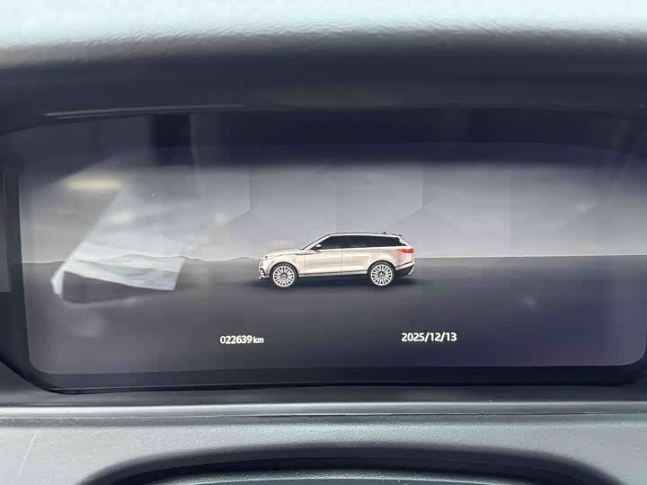 Фото 9 - Land Rover Range Rover Velar