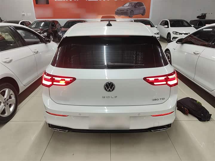 Фото 6 - Volkswagen Golf