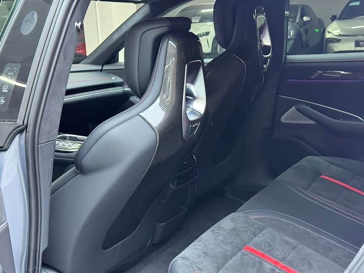 Фото 11 - Xiaomi SU7 Ultra