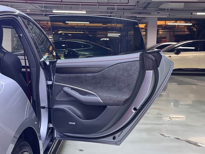 Фото 17 - Xiaomi SU7 Ultra