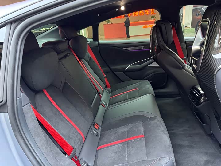 Фото 19 - Xiaomi SU7 Ultra