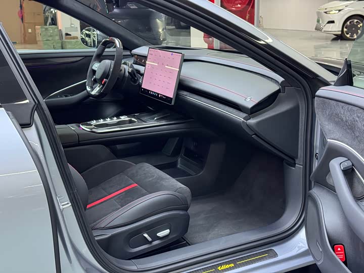 Фото 23 - Xiaomi SU7 Ultra