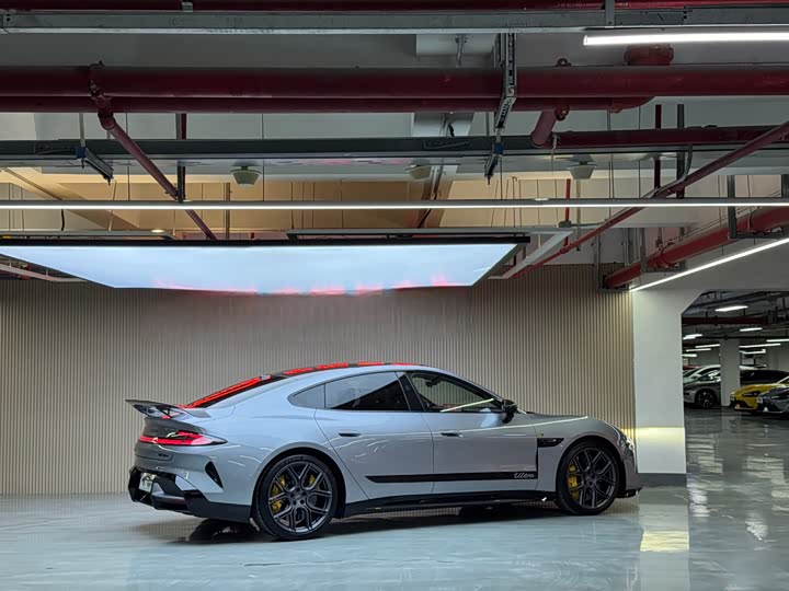 Фото 27 - Xiaomi SU7 Ultra