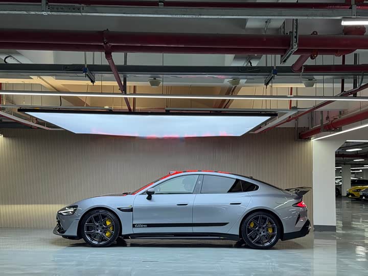 Фото 4 - Xiaomi SU7 Ultra