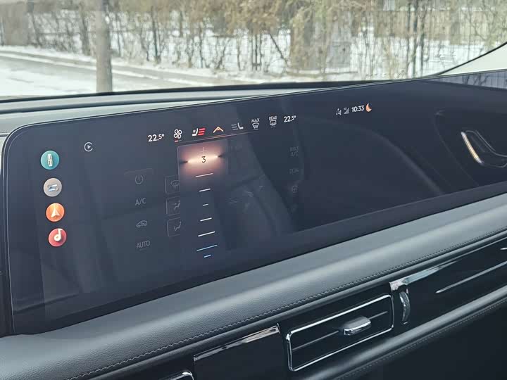 Фото 17 - Lincoln Aviator