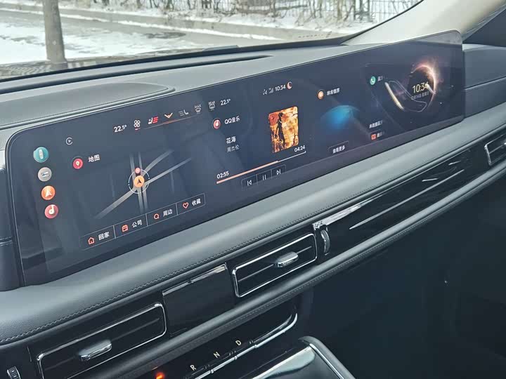 Фото 19 - Lincoln Aviator