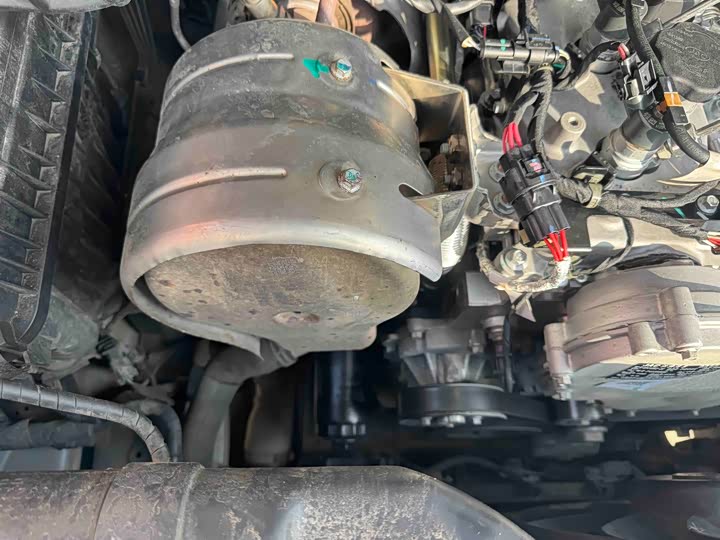 Фото 15 - JAC Refine M4