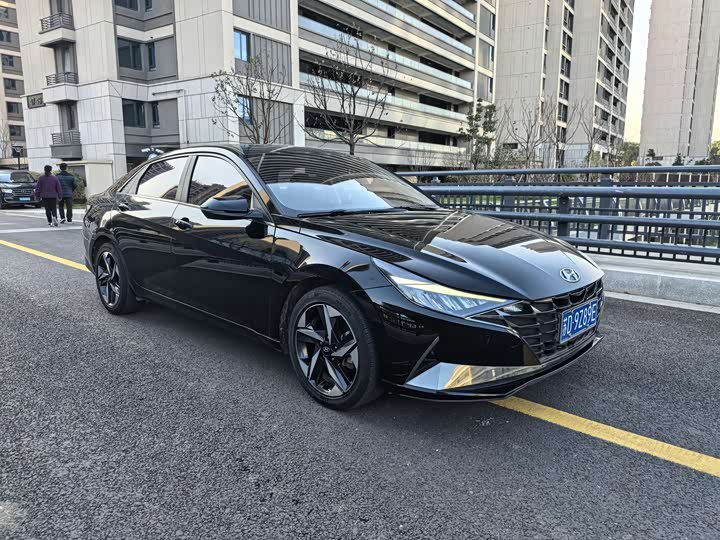 Фото 3 - Hyundai Elantra N line