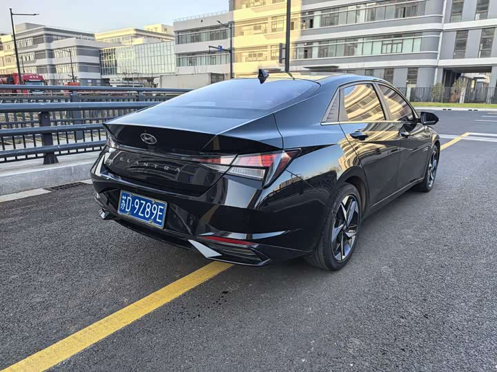 Фото 4 - Hyundai Elantra N line