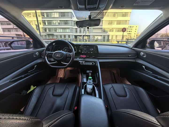 Фото 7 - Hyundai Elantra N line