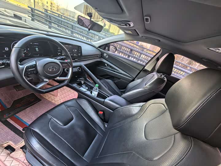 Фото 8 - Hyundai Elantra N line