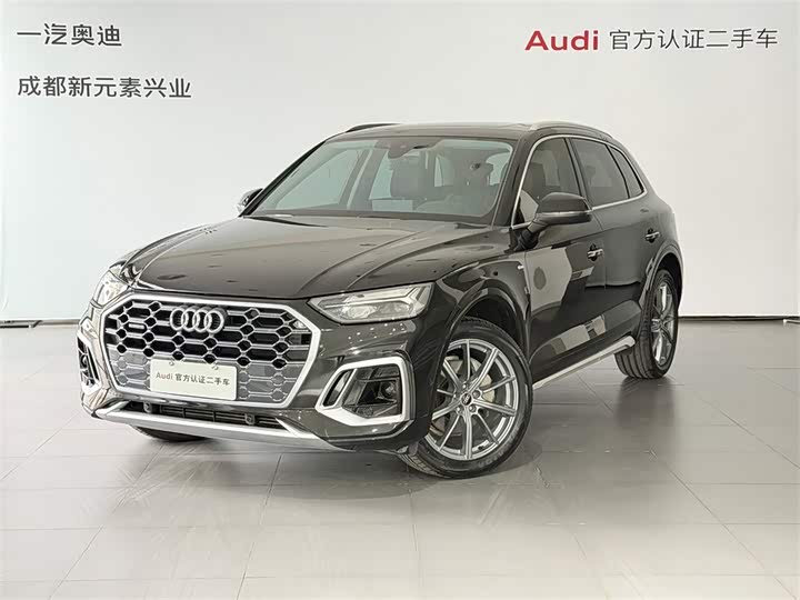 Фото 1 - Audi Q5L