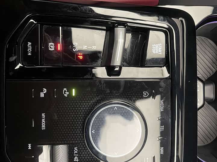 Фото 21 - BMW 5 Series