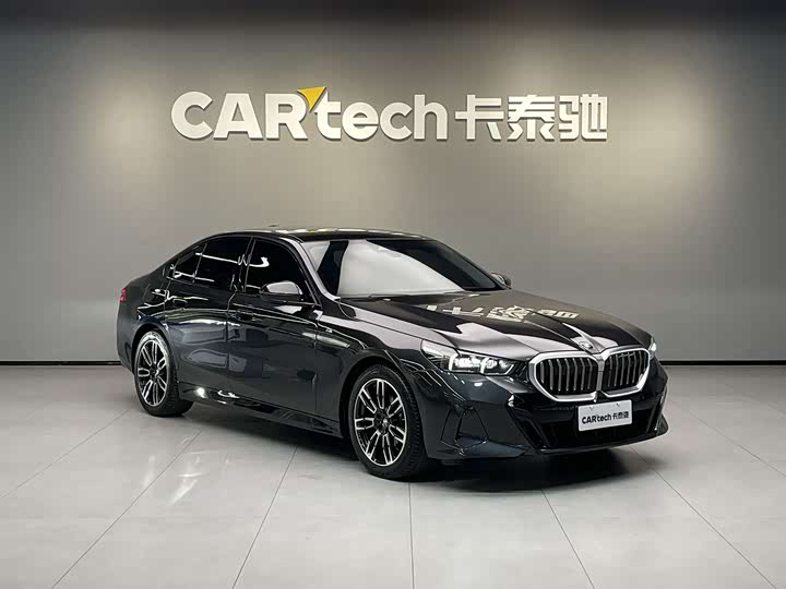 Фото 4 - BMW 5 Series