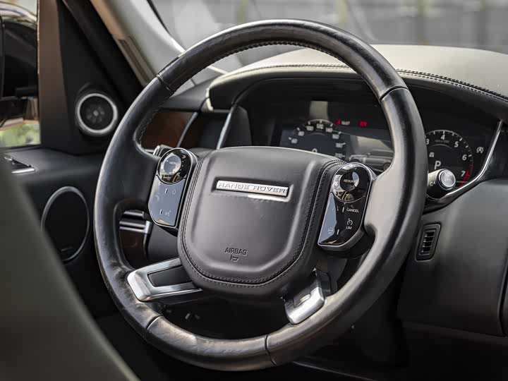 Фото 10 - Land Rover Range Rover