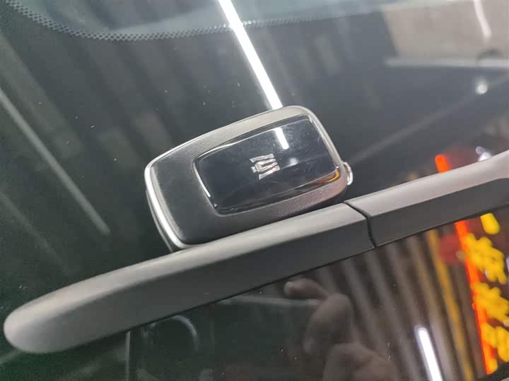 Фото 9 - Toyota Crown Kluger