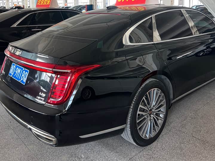 Фото 6 - Hongqi H9