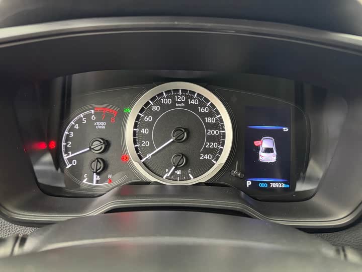 Фото 13 - Toyota Corolla