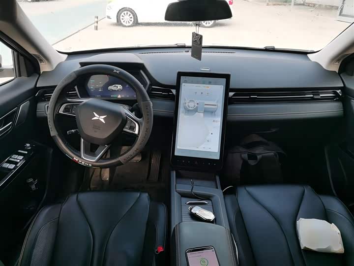 Фото 10 - XPeng G3