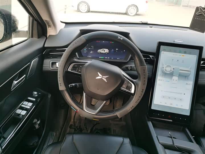 Фото 11 - XPeng G3