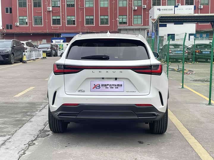 Фото 5 - Lexus NX