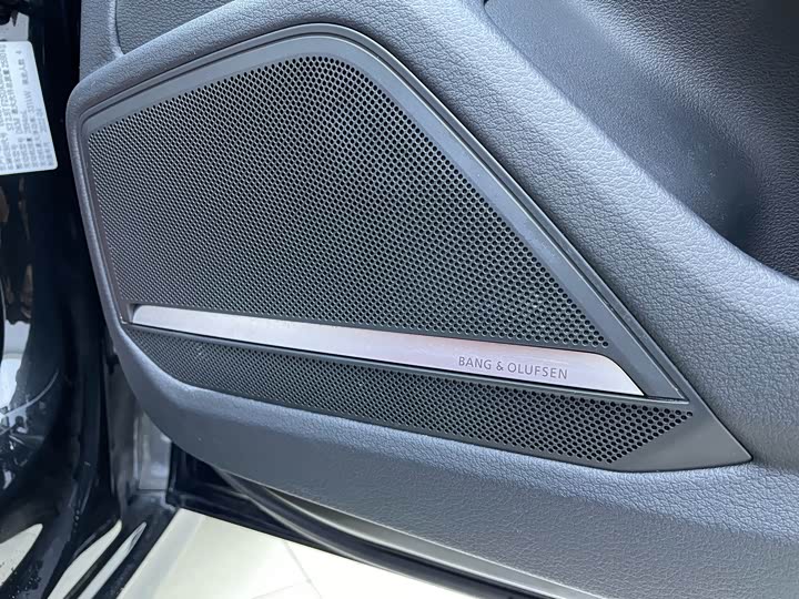 Фото 14 - Audi S7