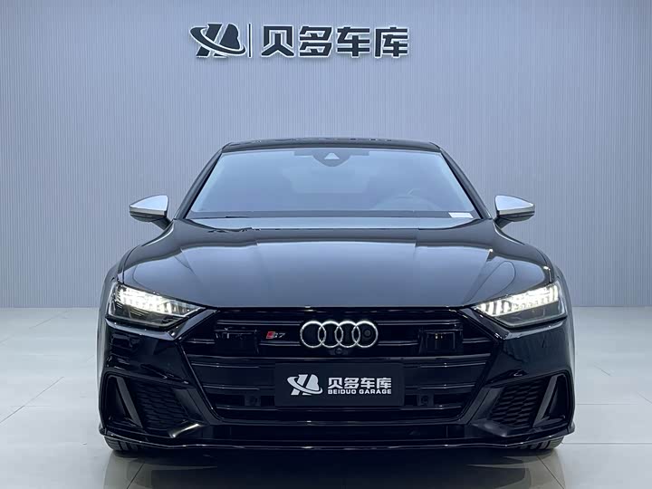 Фото 2 - Audi S7