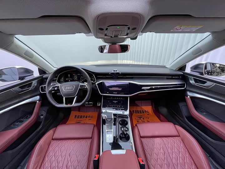 Фото 6 - Audi S7