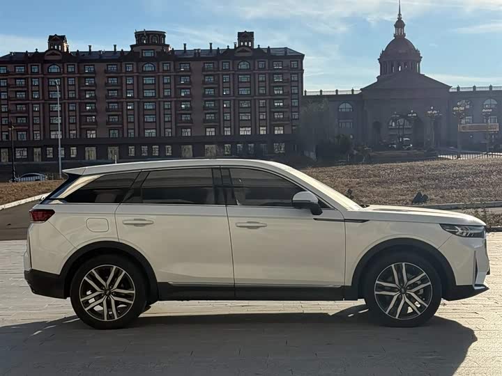 Фото 8 - Bestune T99