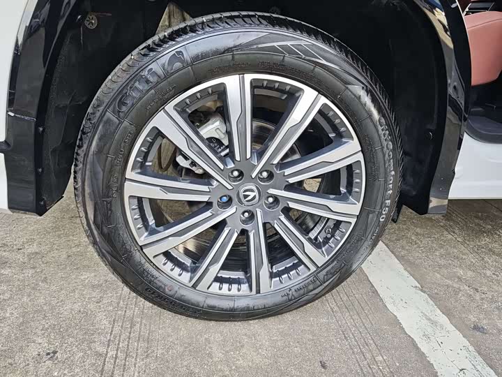 Фото 11 - Changan CS75 Plus