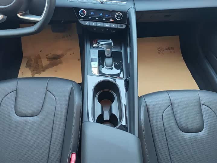 Фото 16 - Hyundai Elantra N line