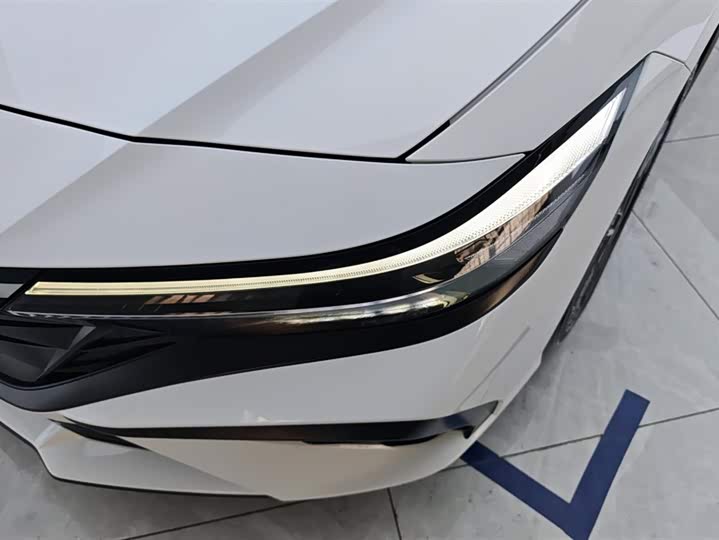 Фото 5 - Hyundai Elantra N line