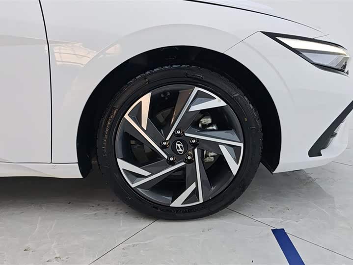 Фото 6 - Hyundai Elantra N line