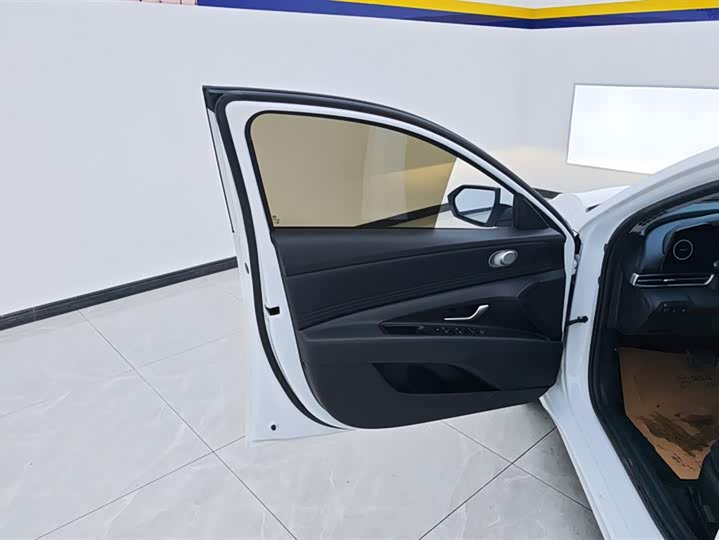 Фото 7 - Hyundai Elantra N line