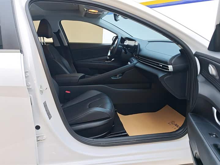 Фото 8 - Hyundai Elantra N line