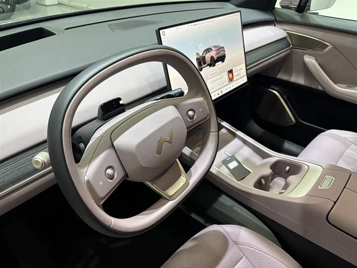 Фото 6 - Nio Onvo L60