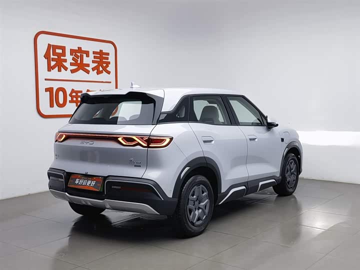 Фото 2 - BYD Yuan Up